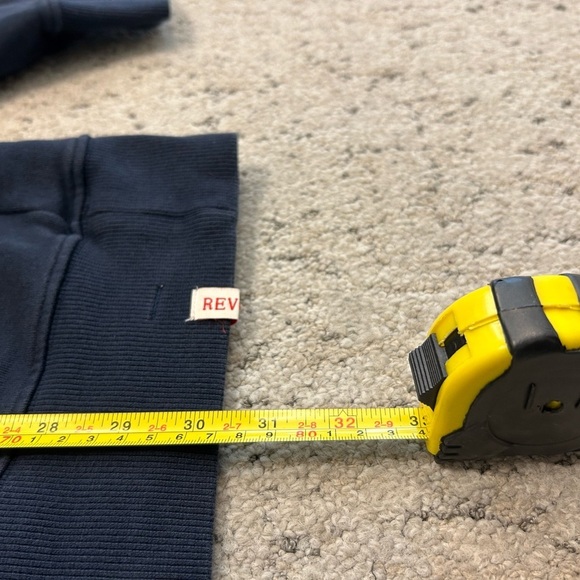 Revolution XL GUC some fading/stains Blue Crewneck Sweater Classic Knit Design - Picture 14 of 16